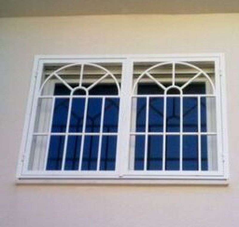 Ventanas con rejas