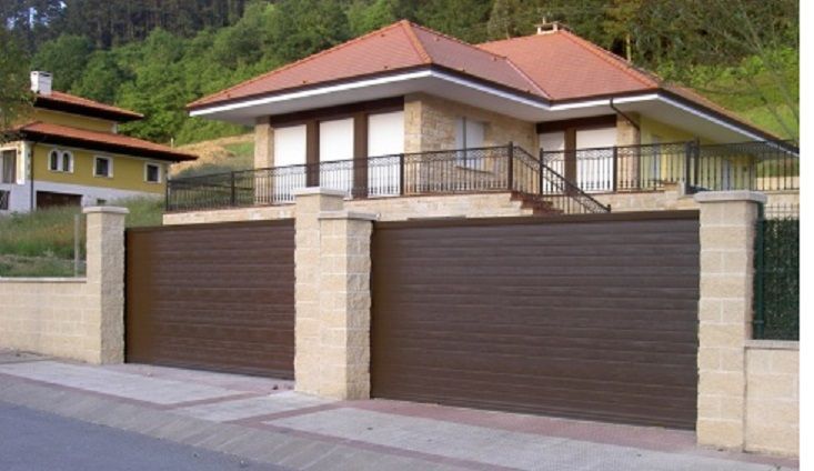 Puertas de acceso a vehículos